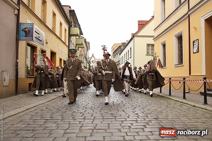 Zdjęcie w galerii na portalu naszraciborz.pl: Uroczyste obchody XXIV rocznicy powstania Straży Granicznej wiadomości z regionu