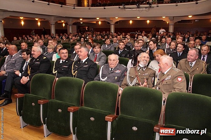 Zdjęcie w galerii na portalu naszraciborz.pl: Uroczyste obchody XXIV rocznicy powstania Straży Granicznej wiadomości z regionu