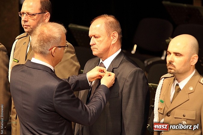 Zdjęcie w galerii na portalu naszraciborz.pl: Uroczyste obchody XXIV rocznicy powstania Straży Granicznej wiadomości z regionu