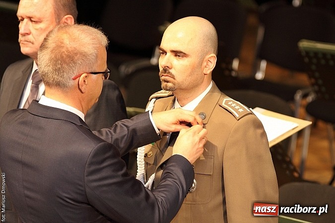 Zdjęcie w galerii na portalu naszraciborz.pl: Uroczyste obchody XXIV rocznicy powstania Straży Granicznej wiadomości z regionu