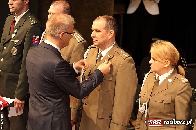 Zdjęcie w galerii na portalu naszraciborz.pl: Uroczyste obchody XXIV rocznicy powstania Straży Granicznej wiadomości z regionu