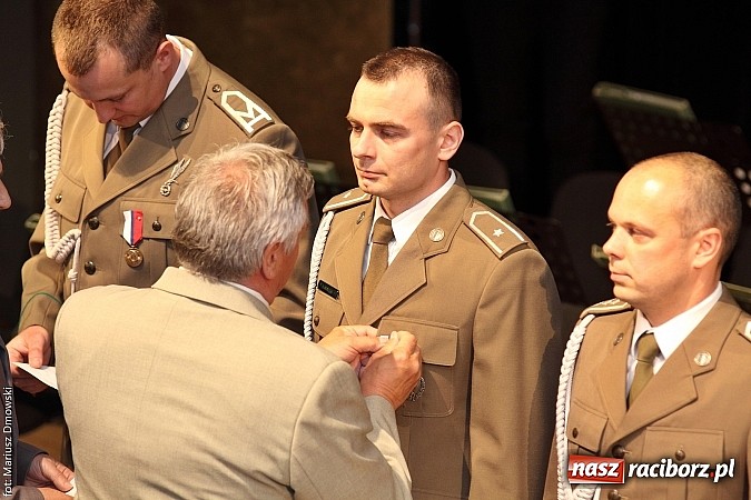 Zdjęcie w galerii na portalu naszraciborz.pl: Uroczyste obchody XXIV rocznicy powstania Straży Granicznej wiadomości z regionu