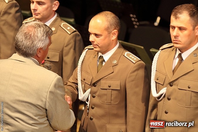 Zdjęcie w galerii na portalu naszraciborz.pl: Uroczyste obchody XXIV rocznicy powstania Straży Granicznej wiadomości z regionu