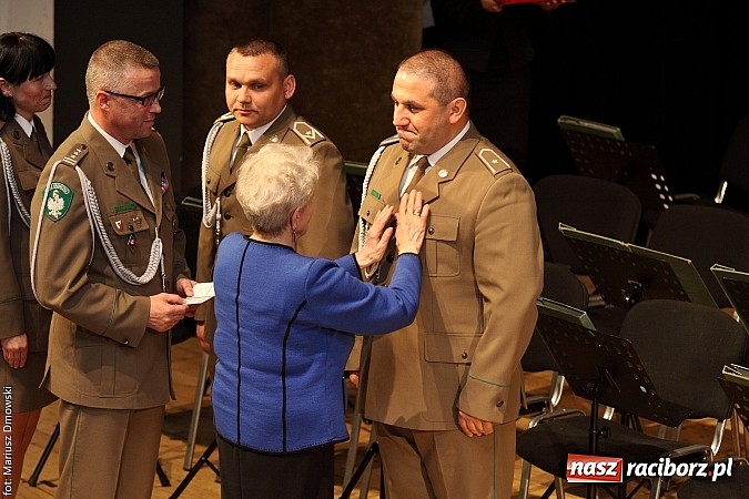Zdjęcie w galerii na portalu naszraciborz.pl: Uroczyste obchody XXIV rocznicy powstania Straży Granicznej wiadomości z regionu