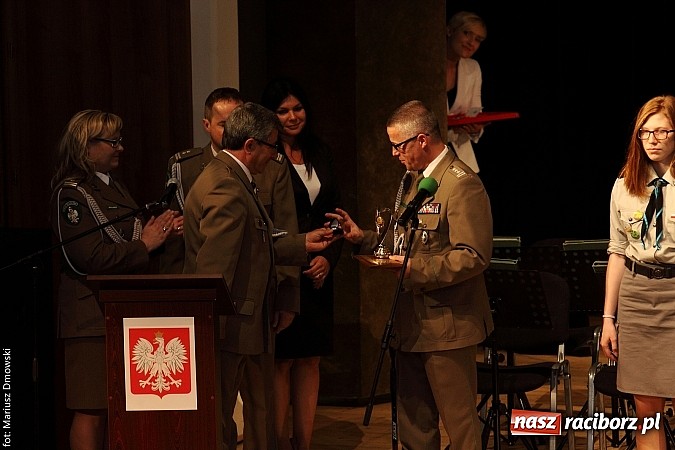 Zdjęcie w galerii na portalu naszraciborz.pl: Uroczyste obchody XXIV rocznicy powstania Straży Granicznej wiadomości z regionu