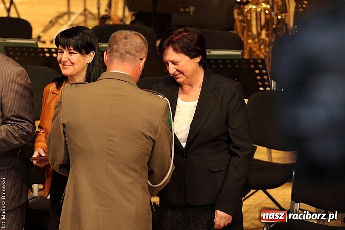 Zdjęcie w galerii na portalu naszraciborz.pl: Uroczyste obchody XXIV rocznicy powstania Straży Granicznej wiadomości z regionu