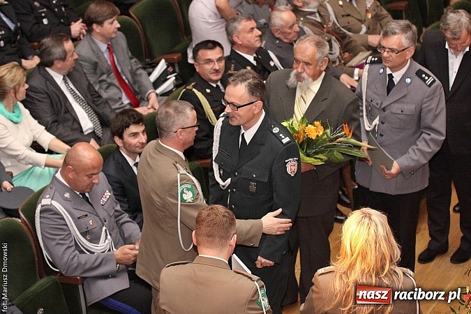Zdjęcie w galerii na portalu naszraciborz.pl: Uroczyste obchody XXIV rocznicy powstania Straży Granicznej wiadomości z regionu