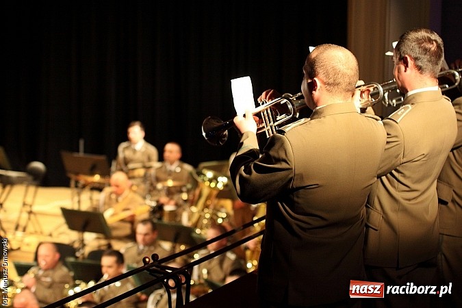 Zdjęcie w galerii na portalu naszraciborz.pl: Uroczyste obchody XXIV rocznicy powstania Straży Granicznej wiadomości z regionu