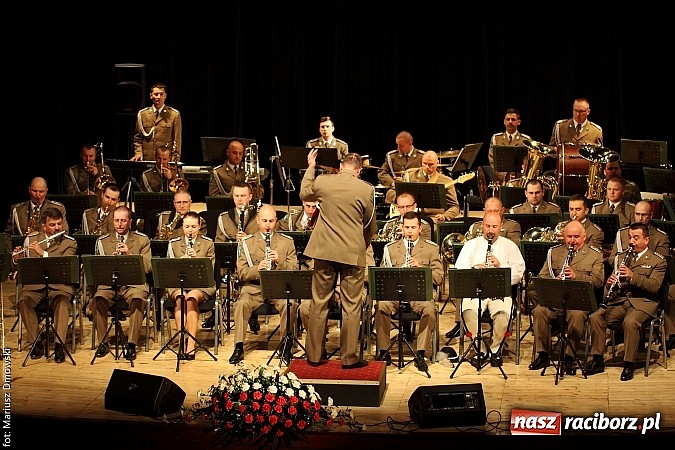 Zdjęcie w galerii na portalu naszraciborz.pl: Uroczyste obchody XXIV rocznicy powstania Straży Granicznej wiadomości z regionu