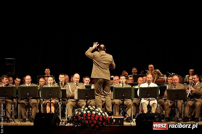 Zdjęcie w galerii na portalu naszraciborz.pl: Uroczyste obchody XXIV rocznicy powstania Straży Granicznej wiadomości z regionu