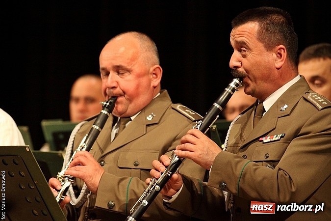 Zdjęcie w galerii na portalu naszraciborz.pl: Uroczyste obchody XXIV rocznicy powstania Straży Granicznej wiadomości z regionu