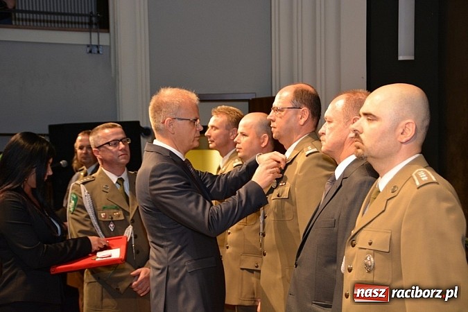 Zdjęcie w galerii na portalu naszraciborz.pl: Uroczyste obchody XXIV rocznicy powstania Straży Granicznej wiadomości z regionu