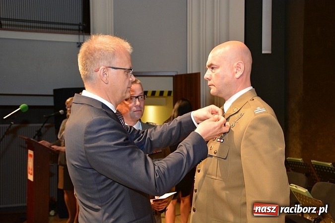 Zdjęcie w galerii na portalu naszraciborz.pl: Uroczyste obchody XXIV rocznicy powstania Straży Granicznej wiadomości z regionu