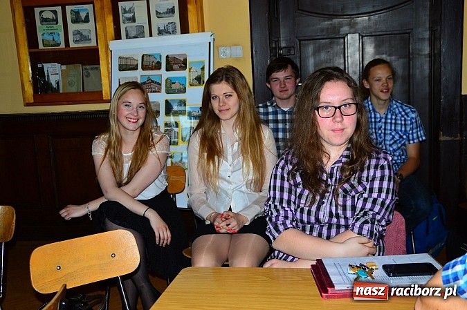 Zdjęcie w galerii na portalu naszraciborz.pl: Uczniowie gimnazjum przy Kasprowicza z niemieckim za pan brat wiadomości z regionu