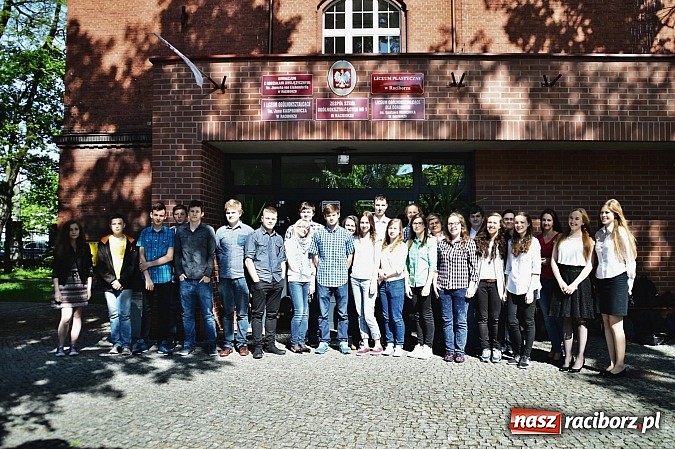 Zdjęcie w galerii na portalu naszraciborz.pl: Uczniowie gimnazjum przy Kasprowicza z niemieckim za pan brat wiadomości z regionu