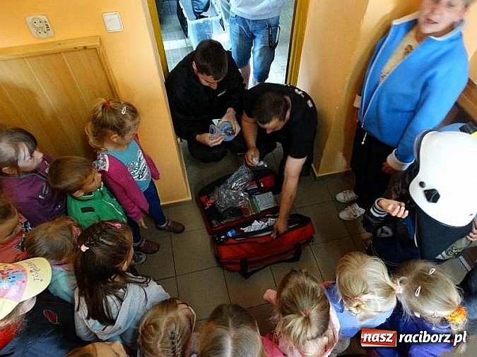 Zdjęcie w galerii na portalu naszraciborz.pl: Przedszkolaki z Budzisk w OSP  wiadomości z regionu