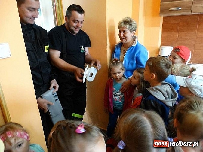 Zdjęcie w galerii na portalu naszraciborz.pl: Przedszkolaki z Budzisk w OSP  wiadomości z regionu