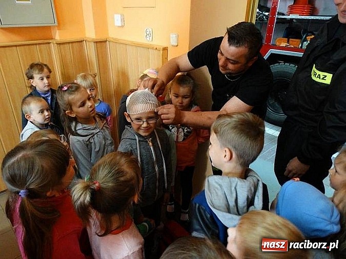 Zdjęcie w galerii na portalu naszraciborz.pl: Przedszkolaki z Budzisk w OSP  wiadomości z regionu