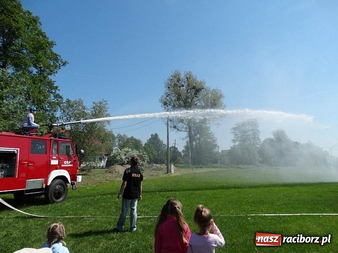 Zdjęcie w galerii na portalu naszraciborz.pl: Przedszkolaki z Budzisk w OSP  wiadomości z regionu