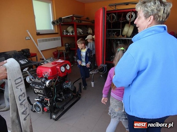 Zdjęcie w galerii na portalu naszraciborz.pl: Przedszkolaki z Budzisk w OSP  wiadomości z regionu