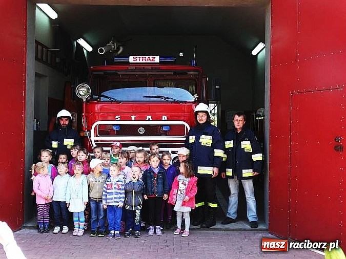 Zdjęcie w galerii na portalu naszraciborz.pl: Przedszkolaki z Budzisk w OSP  wiadomości z regionu