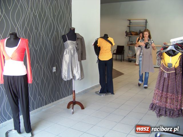 Zdjęcie w galerii na portalu naszraciborz.pl: Fashion Outlet - już otwarty wiadomości z regionu
