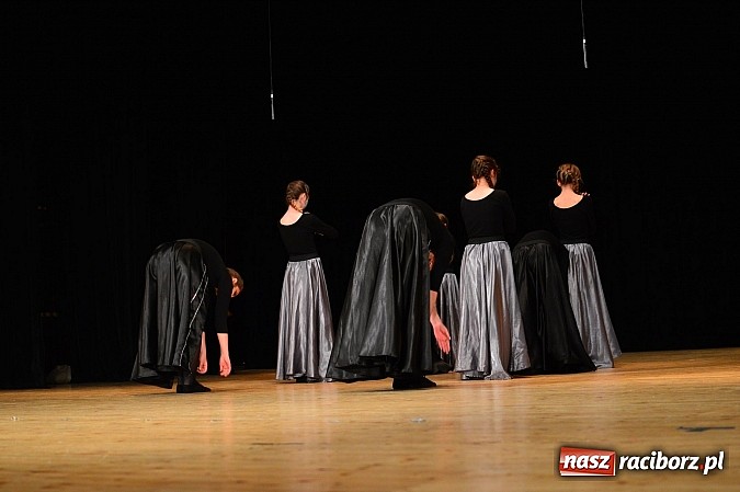 Zdjęcie w galerii na portalu naszraciborz.pl: Koncert laureatów VIII Powiatowego Festiwalu Twórczości Artystycznej  wiadomości z regionu