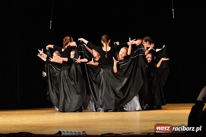 Zdjęcie w galerii na portalu naszraciborz.pl: Koncert laureatów VIII Powiatowego Festiwalu Twórczości Artystycznej  wiadomości z regionu