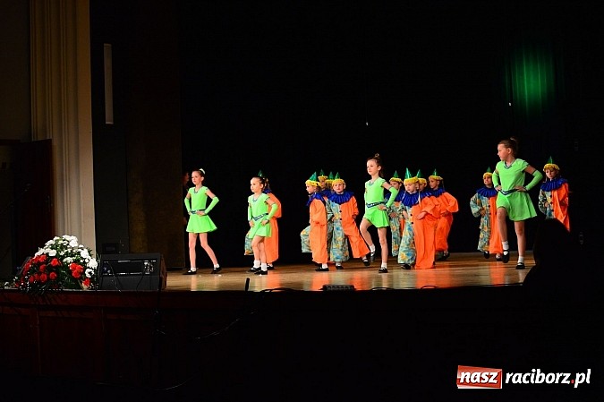 Zdjęcie w galerii na portalu naszraciborz.pl: Koncert laureatów VIII Powiatowego Festiwalu Twórczości Artystycznej  wiadomości z regionu