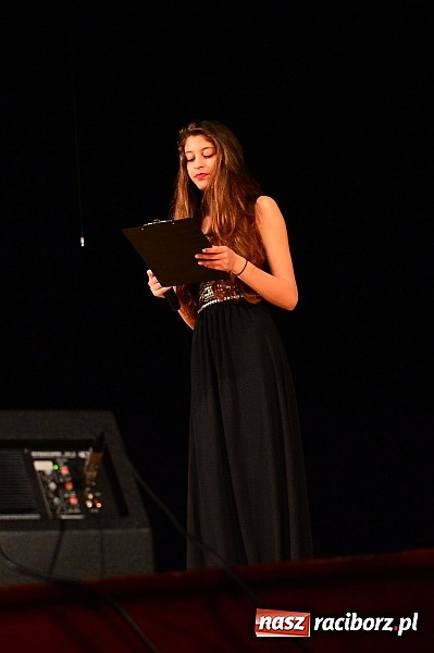 Zdjęcie w galerii na portalu naszraciborz.pl: Koncert laureatów VIII Powiatowego Festiwalu Twórczości Artystycznej  wiadomości z regionu