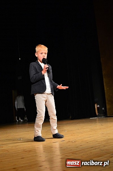 Zdjęcie w galerii na portalu naszraciborz.pl: Koncert laureatów VIII Powiatowego Festiwalu Twórczości Artystycznej  wiadomości z regionu