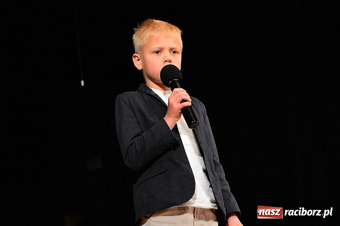 Zdjęcie w galerii na portalu naszraciborz.pl: Koncert laureatów VIII Powiatowego Festiwalu Twórczości Artystycznej  wiadomości z regionu