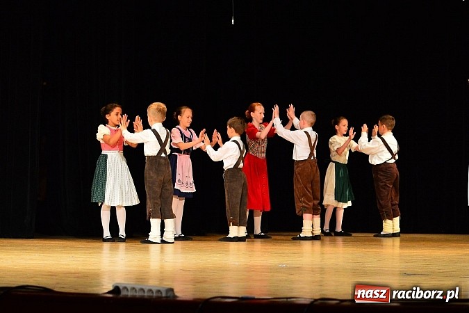 Zdjęcie w galerii na portalu naszraciborz.pl: Koncert laureatów VIII Powiatowego Festiwalu Twórczości Artystycznej  wiadomości z regionu