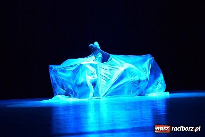 Zdjęcie w galerii na portalu naszraciborz.pl: Koncert laureatów VIII Powiatowego Festiwalu Twórczości Artystycznej  wiadomości z regionu