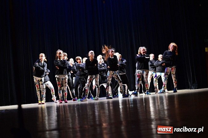 Zdjęcie w galerii na portalu naszraciborz.pl: Koncert laureatów VIII Powiatowego Festiwalu Twórczości Artystycznej  wiadomości z regionu