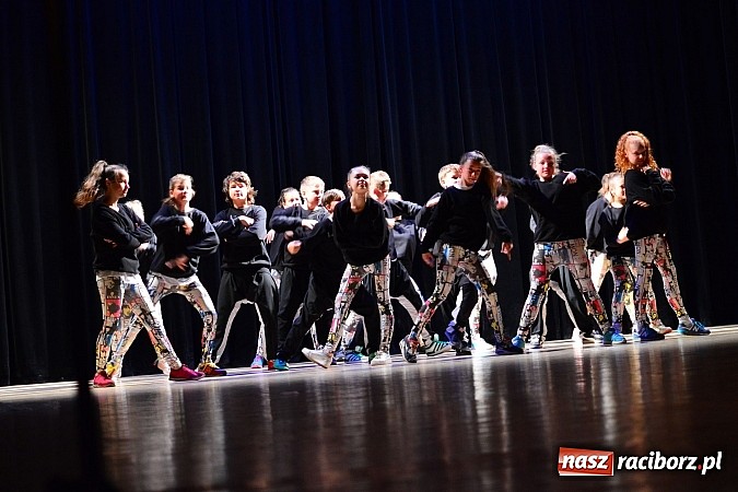 Zdjęcie w galerii na portalu naszraciborz.pl: Koncert laureatów VIII Powiatowego Festiwalu Twórczości Artystycznej  wiadomości z regionu