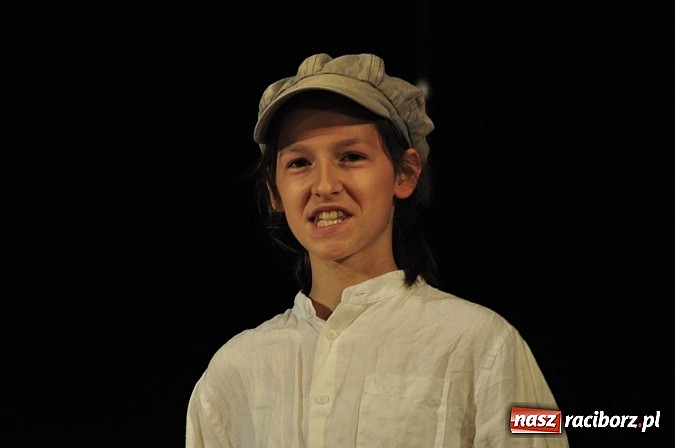 Zdjęcie w galerii na portalu naszraciborz.pl: Koncert laureatów VIII Powiatowego Festiwalu Twórczości Artystycznej  wiadomości z regionu