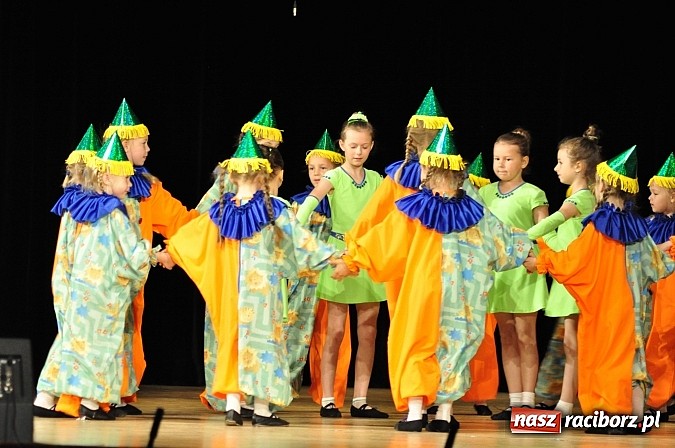 Zdjęcie w galerii na portalu naszraciborz.pl: Koncert laureatów VIII Powiatowego Festiwalu Twórczości Artystycznej  wiadomości z regionu