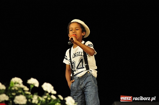 Zdjęcie w galerii na portalu naszraciborz.pl: Koncert laureatów VIII Powiatowego Festiwalu Twórczości Artystycznej  wiadomości z regionu