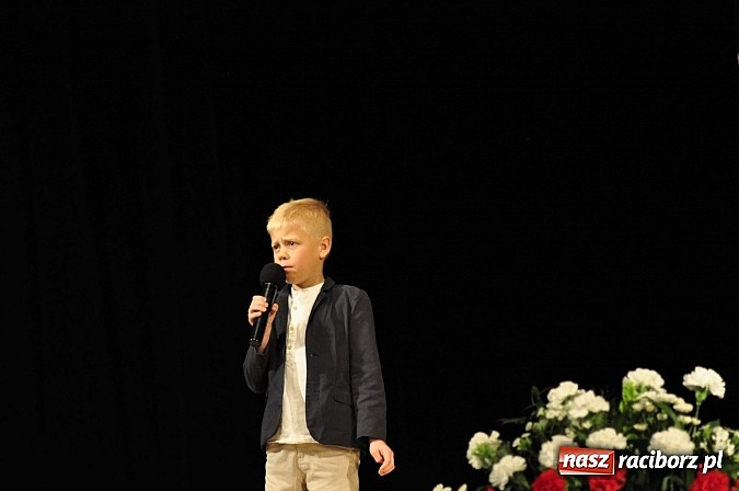 Zdjęcie w galerii na portalu naszraciborz.pl: Koncert laureatów VIII Powiatowego Festiwalu Twórczości Artystycznej  wiadomości z regionu