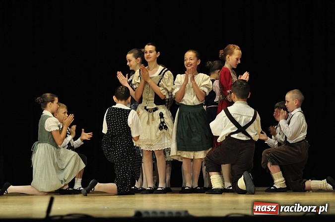 Zdjęcie w galerii na portalu naszraciborz.pl: Koncert laureatów VIII Powiatowego Festiwalu Twórczości Artystycznej  wiadomości z regionu