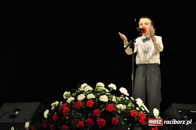 Zdjęcie w galerii na portalu naszraciborz.pl: Koncert laureatów VIII Powiatowego Festiwalu Twórczości Artystycznej  wiadomości z regionu