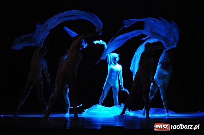 Zdjęcie w galerii na portalu naszraciborz.pl: Koncert laureatów VIII Powiatowego Festiwalu Twórczości Artystycznej  wiadomości z regionu