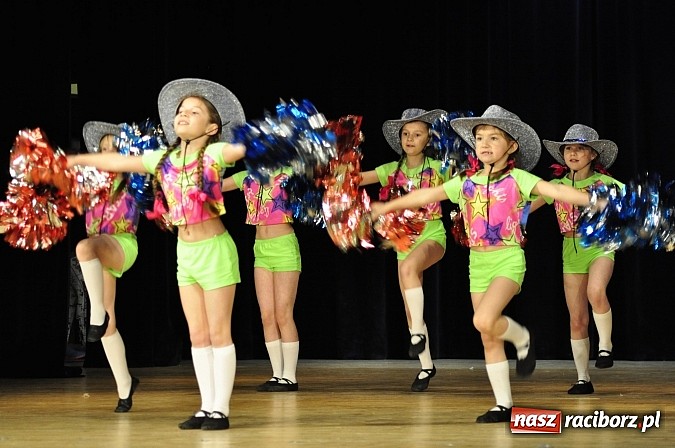 Zdjęcie w galerii na portalu naszraciborz.pl: Koncert laureatów VIII Powiatowego Festiwalu Twórczości Artystycznej  wiadomości z regionu