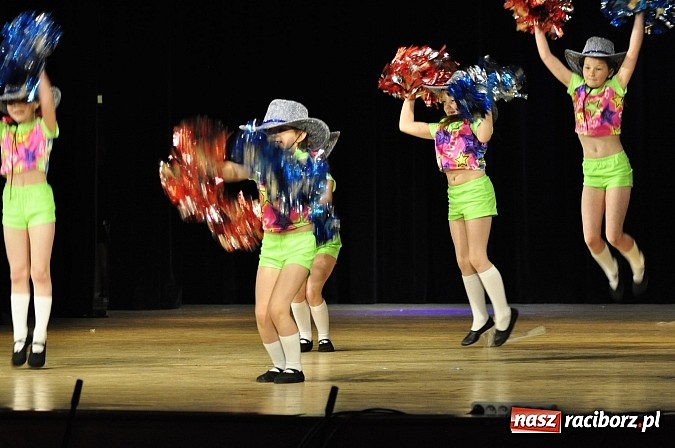 Zdjęcie w galerii na portalu naszraciborz.pl: Koncert laureatów VIII Powiatowego Festiwalu Twórczości Artystycznej  wiadomości z regionu