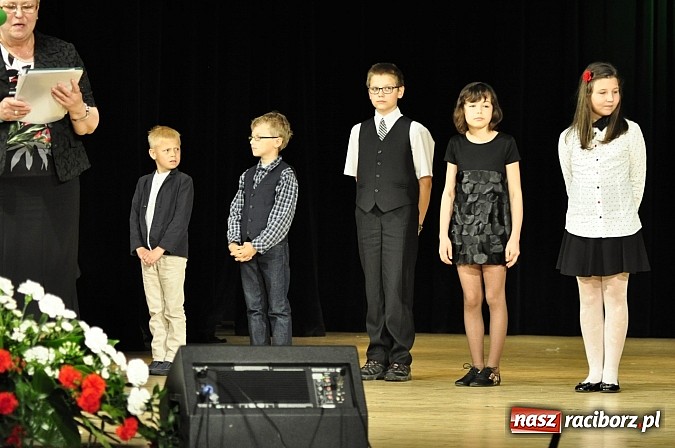 Zdjęcie w galerii na portalu naszraciborz.pl: Koncert laureatów VIII Powiatowego Festiwalu Twórczości Artystycznej  wiadomości z regionu