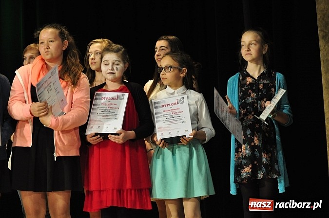 Zdjęcie w galerii na portalu naszraciborz.pl: Koncert laureatów VIII Powiatowego Festiwalu Twórczości Artystycznej  wiadomości z regionu