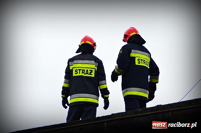 Zdjęcie w galerii na portalu naszraciborz.pl: Zaprószenie ognia na Kościuszki w Raciborzu wiadomości z regionu