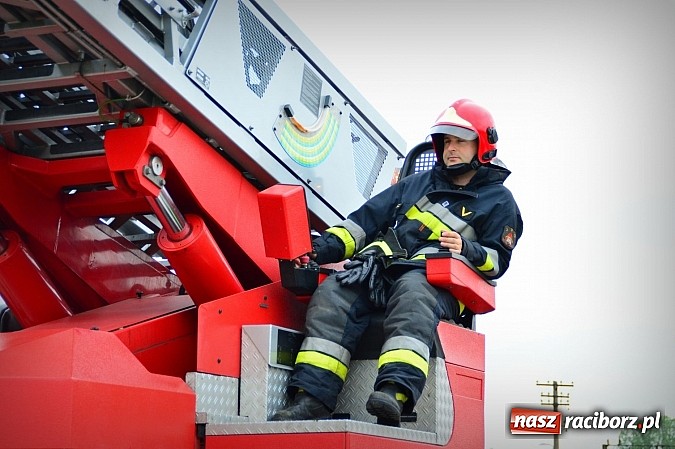 Zdjęcie w galerii na portalu naszraciborz.pl: Zaprószenie ognia na Kościuszki w Raciborzu wiadomości z regionu