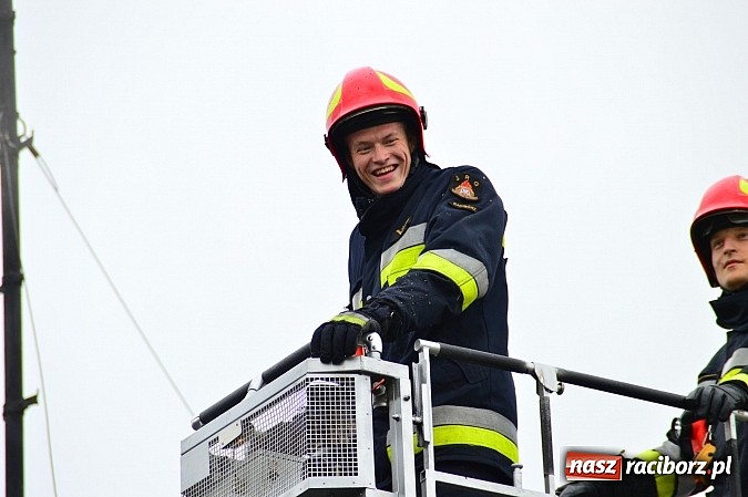 Zdjęcie w galerii na portalu naszraciborz.pl: Zaprószenie ognia na Kościuszki w Raciborzu wiadomości z regionu